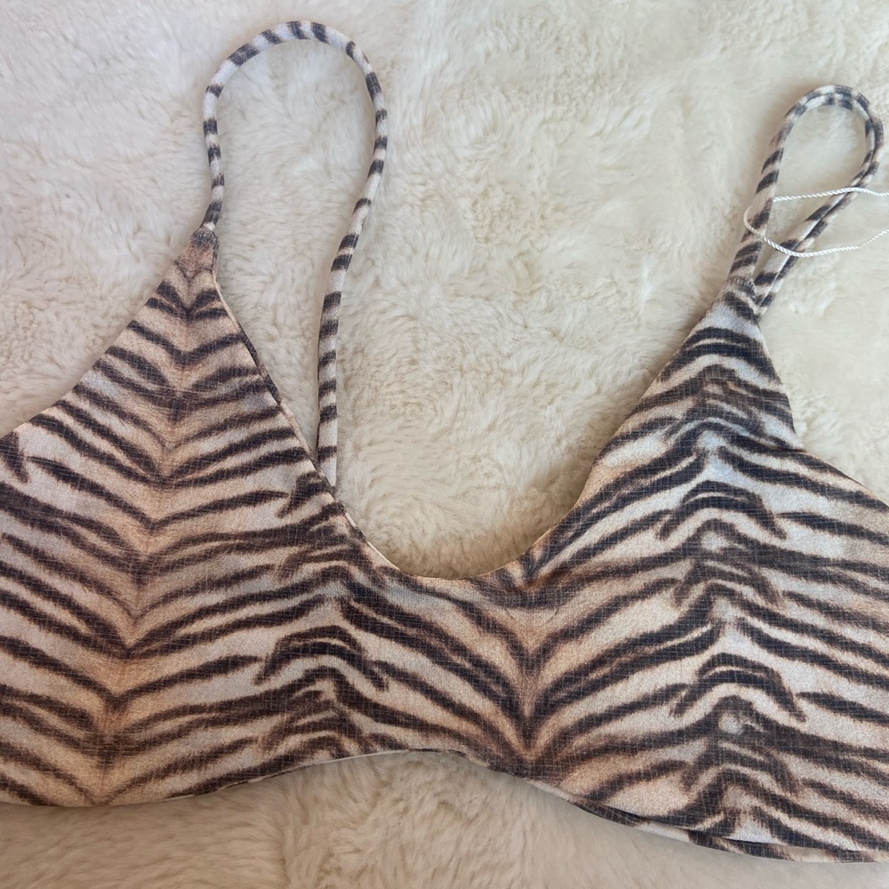 Boys+Arrows Animalistic Don’t Trip Skip Bikini Top - Picture 7 of 9